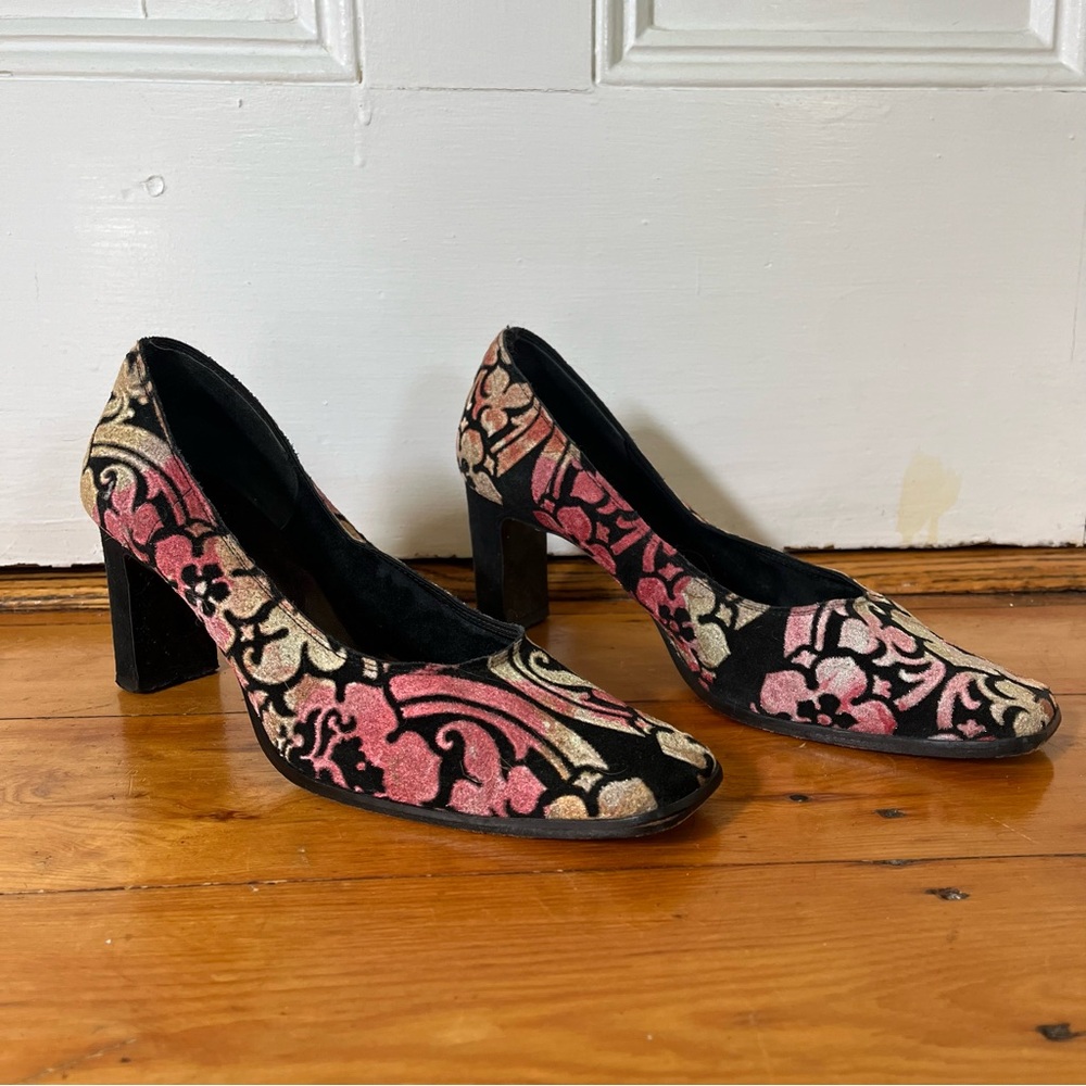 Andre Assous floral pumps